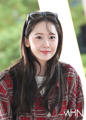 윤아, 이헌과 포상휴가 '러블리 시크 연지영의 출국 패션' [MHN영상]
