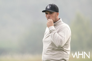 [mhn포토] 마커스 아미티지, 손가락 아파요 - 뉴스 썸네일 이미지