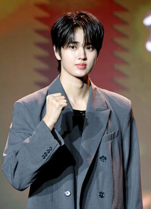 [포토] 템페스트 은찬 '힘찬 화이팅'