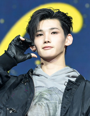 [포토] 앤팀 조 '매혹 볼하트'