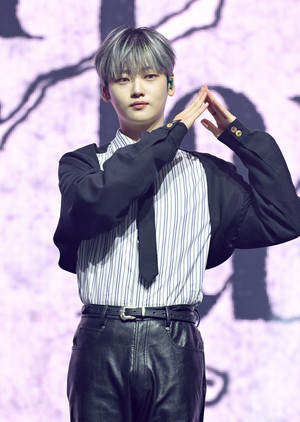 [포토] 위아이 강석화 '팬들에게 전하는 위로'