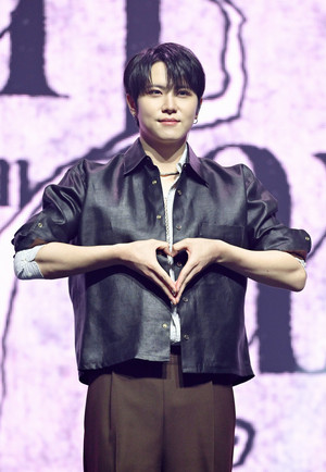 [포토] 위아이 김동한 '루아이♥'