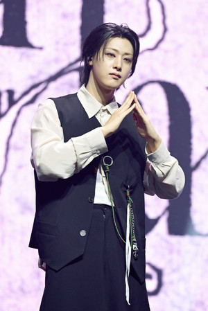 [포토] 위아이 유용하 '편안한 홈'