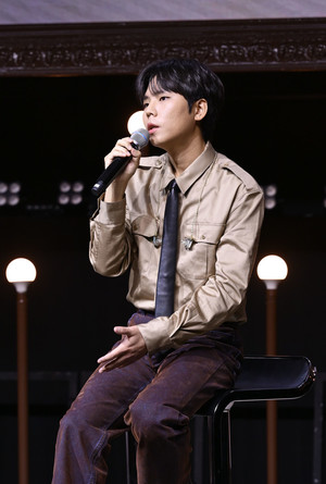 [포토] 정승환 '타이틀곡 저만큼 사랑해주셨으면'