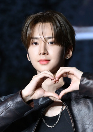 [포토] 82메이저 남성모 '훈훈한 얼굴과 하트'