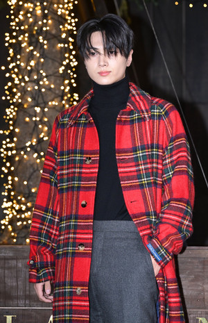 [포토] 엔하이픈 제이 '홀리데이 패션'