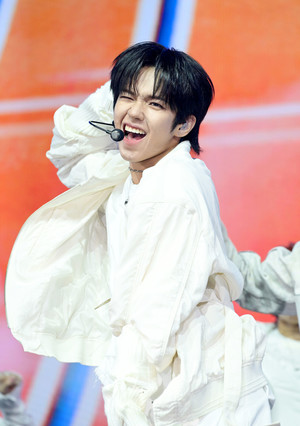 [포토] 아홉 제이엘 '넘치는 끼'