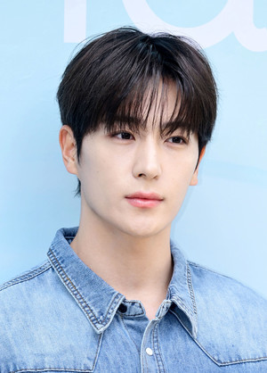 [포토] 더보이즈 현재 '청순 곰아지'