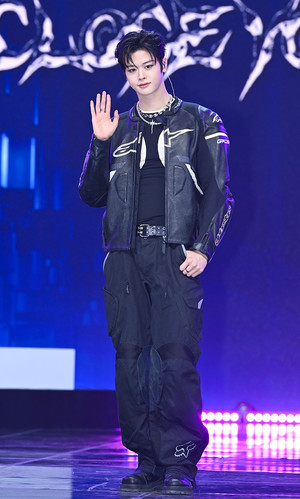 [포토] 클로즈 유어 아이즈 마징시앙 '안녕'