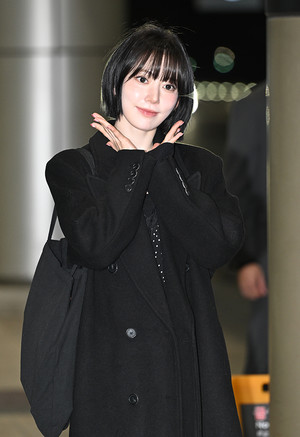 [포토] 르세라핌 사쿠라 '자체발광 미모'