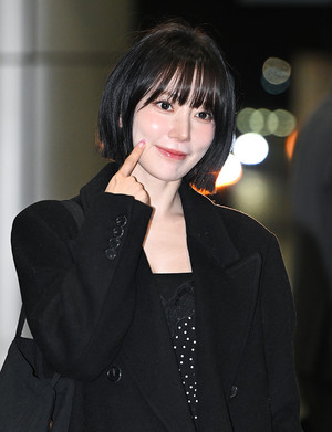 [포토] 르세라핌 사쿠라 '예쁘죠? 네!'