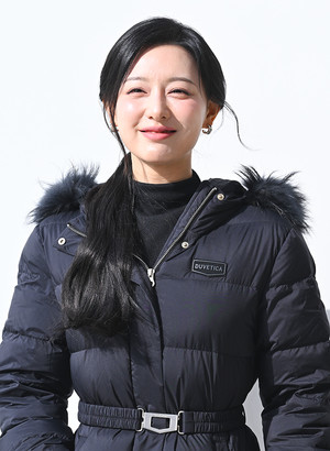 [포토] 김지원 '사르르 녹아드는 찡긋 미소'