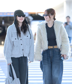 [포토] 트와이스 나연-모모 '웃음이 절로'