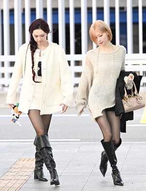 [포토] 베이비몬스터 치키타-아사 '서로 다른 매력'