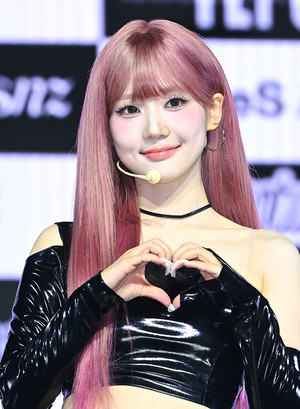 [포토] 트리플에스 미소녀즈 윤서연 '달콤 하트'