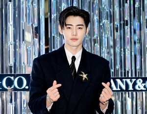 [포토] 엔하이픈 성훈 '하트에 심쿵해'