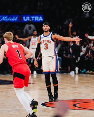 뉴욕 닉스 4연승 달린다... 동부 1위 바짝 추격 - 뉴스 썸네일 이미지