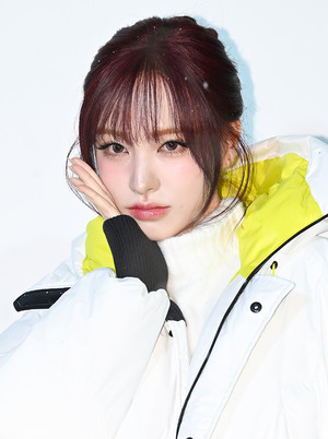 [포토] 아이브 리즈 '첫눈 꽃'