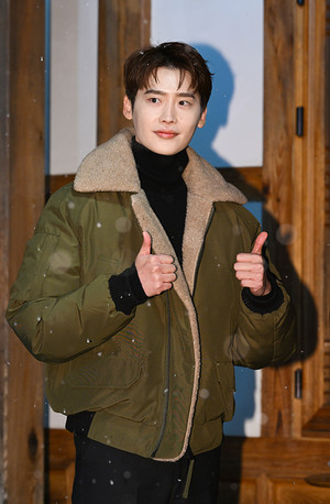 [포토] 이종석 '엄지척 훈남'