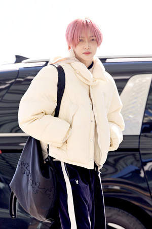 [포토] 라이즈 원빈 '따뜻한 패딩패션'