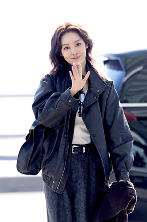 [포토] 차주영 '기분 좋은 출국길'