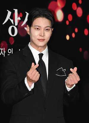 [포토] 주원 '두근두근 하트'