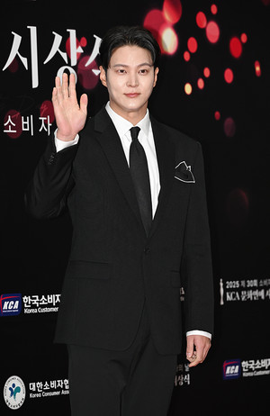 [포토] 주원 '남신의 인사'