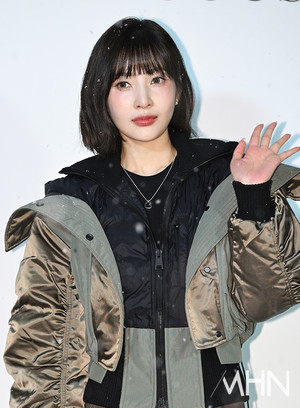 '뼈 말라'된 조이, 첫눈처럼 살포시 내려앉은 감동적 미모 [MHN영상]