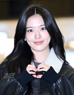 아이브 안유진 공항 출국 포토