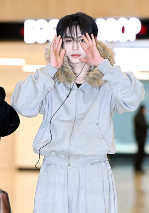 [포토] 제로베이스원 김지웅 '제로즈 안녕'