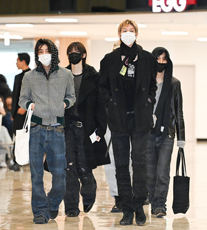 [포토] 코르티스 '카리스마 넘치는 출국길'