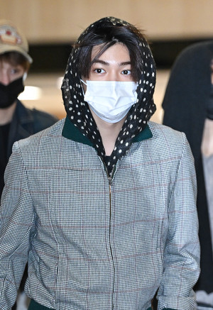 [포토] 코르티스 건호 '가려도 잘생김 듬뿍'