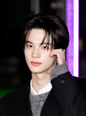 [포토] 투어스 신유 '청순한 남자'
