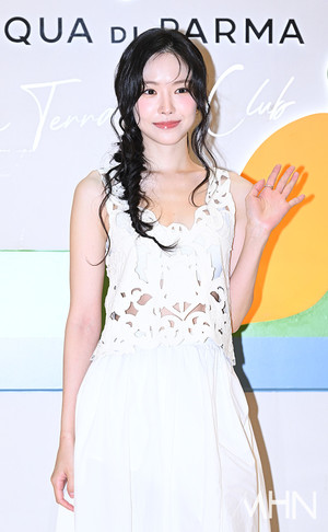 Apink’s Yoon Bomi Announces Marriage, Spotlight Turns to Son Na-eun Amid Ongoing Rumors