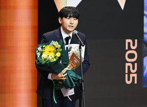 [포토] 김민교 '게임 스트리머 대상 수상'