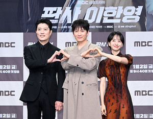 [포토] 박희순-지성-원진아 '믿고 보는 배우들'