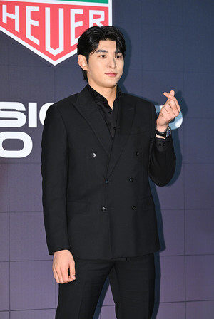 [포토] 이정후 '메이저리거표 하트'