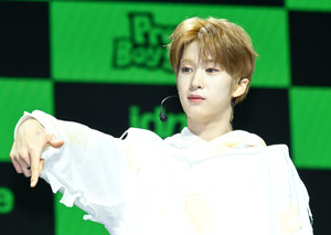 [포토] 아이덴티티 이규혁 '2010년생 아이돌'