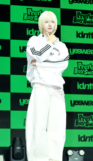 [포토] 아이덴티티 이청명 '예스위아의 리더'