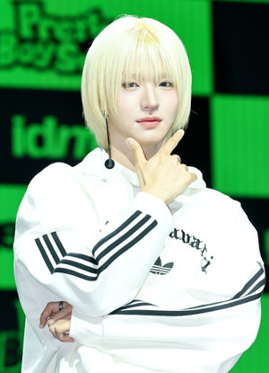 [포토] 아이덴티티 이청명 '틱톡커 출신 아이돌'