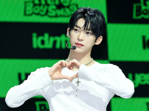 [포토] 아이덴티티 김도훈 '3의 남자의 하트'