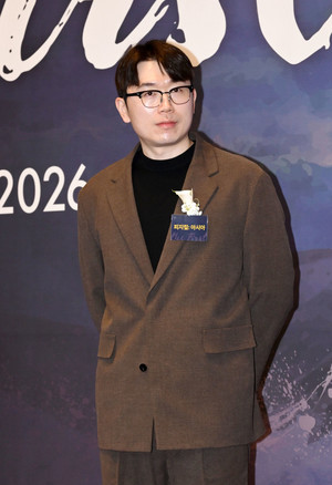 [포토] '피지컬 아시아' 장호기 PD, OTT예능상 받으러 왔어요