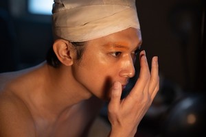 한국계 감독 일본 영화 '국보'...韓日 흥행결과는 정반대였다 - 뉴스 썸네일 이미지