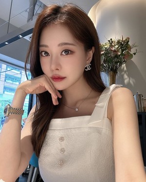 유명 女스타, 억대 의료 소송…