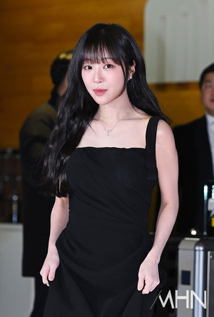 “吃播女王”崔英，分享MBC演艺大赏幕后趣事：为穿礼服饿了一整天