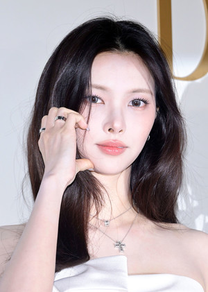 [포토] 아일릿 윤아 '보석보다 빛나'