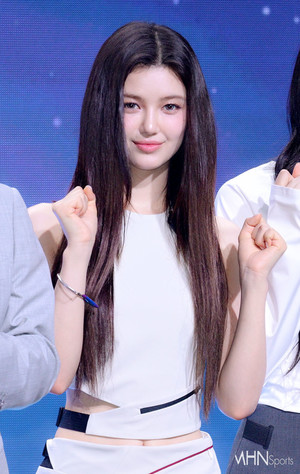 NewJeans前成员丹妮尔发布亲笔信：感谢粉丝支持，迎接全新开始