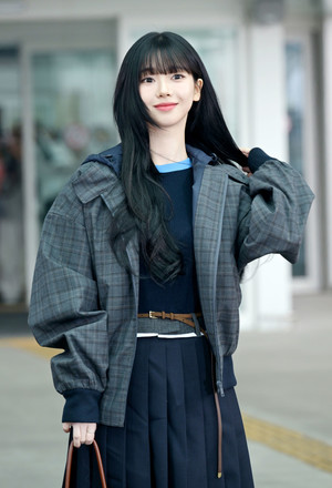 [포토] 에스파 카리나 '머리만 넘겨도 화보'