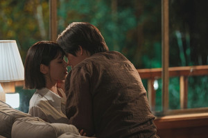 정경호 눈 감아...최수영, 김재영과 키스신→핑크빛 분위기 낭랑 ('아이... - 뉴스 썸네일 이미지