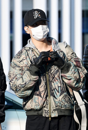 [포토] 에이티즈 홍중 '수줍은 하트'